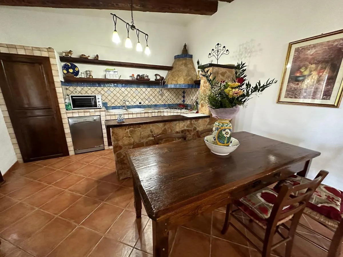 Villa Dalila Lampedusa 0*,